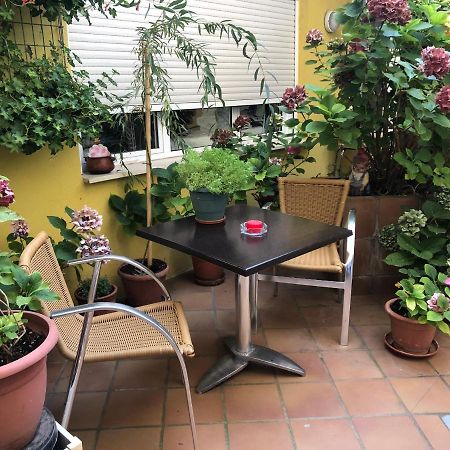 Hostal Escartin Sabiñánigo Exteriör bild